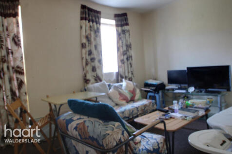 Longhill Avenue, Chatham 2 bed flat for sale