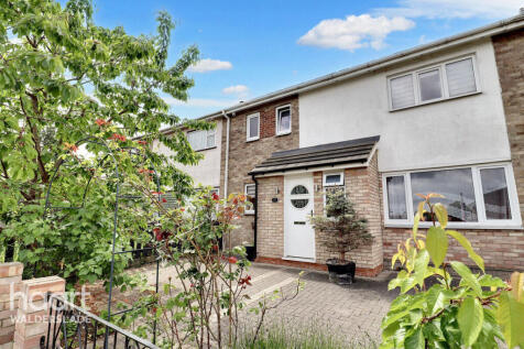 Phoenix Road, Chatham 4 bed terraced house for sale