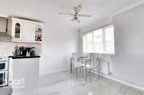 Defiant Close, Chatham 3 bed terraced house for sale