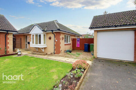 Petts Close, Wisbech 2 bed detached bungalow for sale