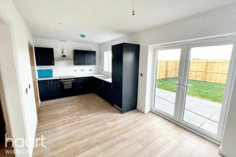Orchard Way, Wisbech St Mary 3 bed semi