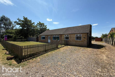Chalk Road, Walpole St Peter 4 bed detached bungalow for sale