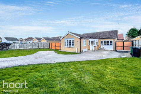 Common Road, Walton Highway 4 bed detached bungalow for sale