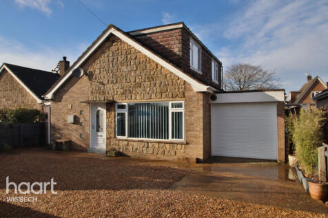 3 bedroom chalet for sale