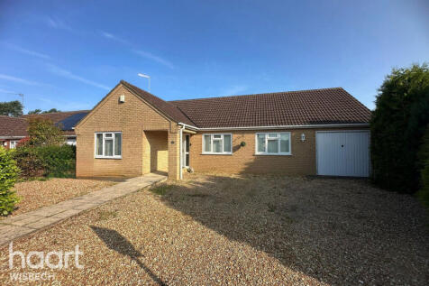 Yokine Gardens, Guyhirn 3 bed detached bungalow for sale