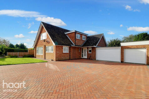 St Martins Road, Wisbech 4 bed chalet for sale