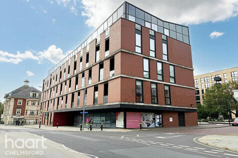 Burgess Springs, Chelmsford 2 bed flat for sale