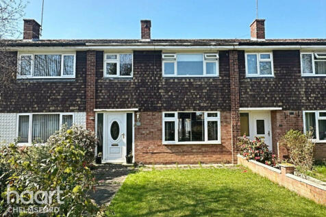 Meadgate Avenue, Chelmsford 3 bed terraced house for sale