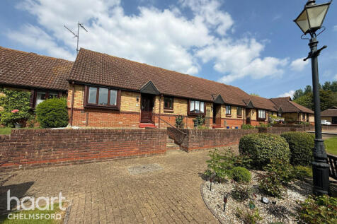 2 bedroom semi-detached bungalow for sale
