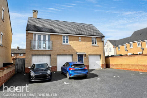 2 bedroom coach house for sale