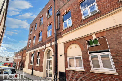 Eld Lane, Colchester 2 bed apartment for sale