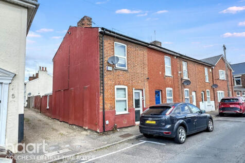 2 bedroom end of terrace house for sale