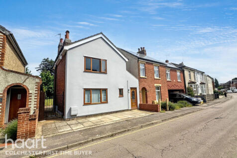 2 bedroom link detached house for sale