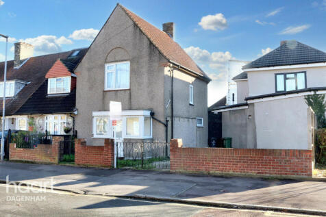 Downing Road, Dagenham 3 bed end of terrace house for sale