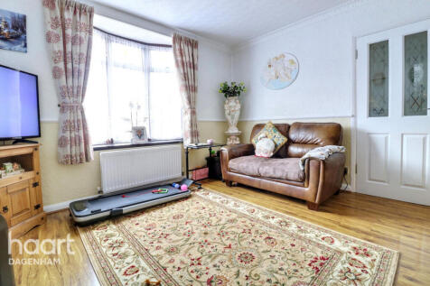 Reede Road, Dagenham 2 bed terraced house for sale