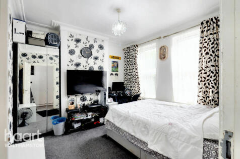 Harris Street, Walthamstow 2 bed maisonette for sale