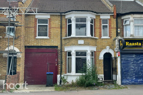 5 bedroom terraced house for sale