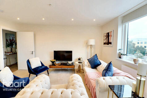 liberty House, Bessemer Road, Welwyn... 2 bed apartment for sale