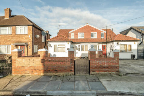 Maple Road, Hayes, Middlesex 5 bed bungalow for sale