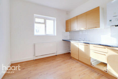 2 bedroom maisonette for sale