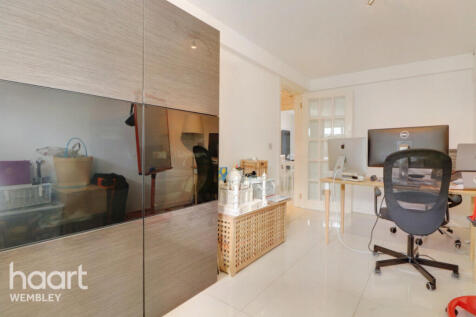 Sudbury 5 bed townhouse for sale