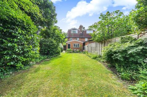 Sidings Cottages, Merrow GU4 3 bed semi