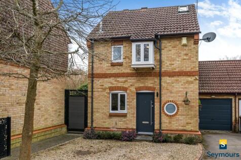 Suffolk Drive, Surrey GU4 3 bed link detached house for sale