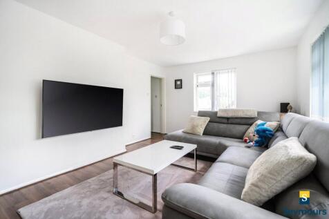 Boxgrove Avenue, Surrey GU1 1 bed flat for sale
