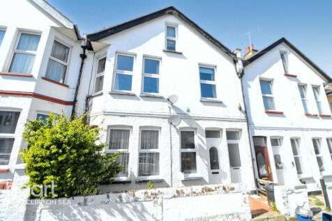 Tintern Avenue, Westcliff