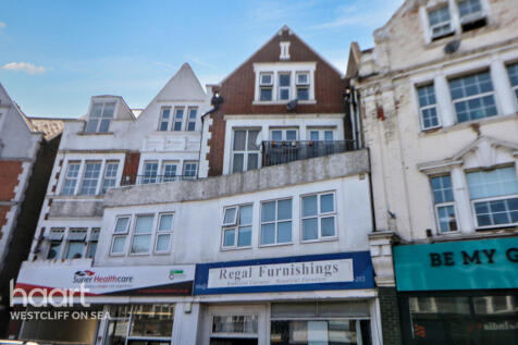 3 bedroom flat for sale