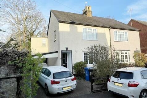 4 bedroom semi-detached house for sale