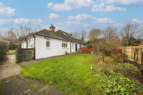 High Street, Burwash 5 bed detached bungalow for sale