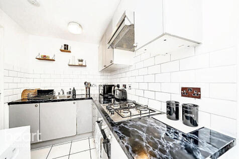 Newham Way Canning Town, London 2 bed apartment for sale