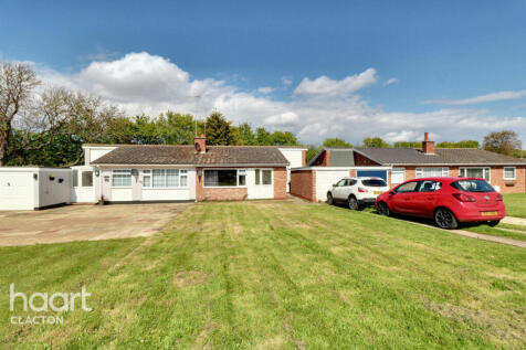 2 bedroom semi-detached bungalow for sale