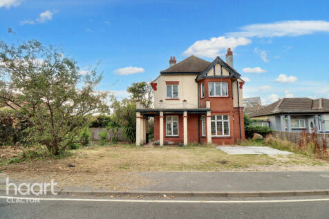 6 bedroom detached house for sale