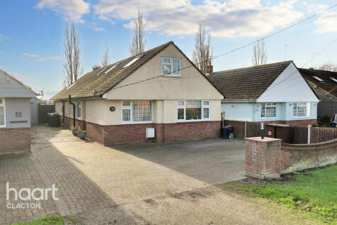 4 bedroom detached bungalow for sale