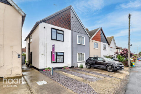 2 bedroom semi-detached house for sale