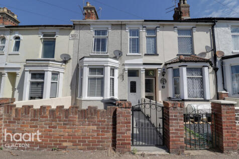 Lee Road, Harwich 3 bed terraced house for sale