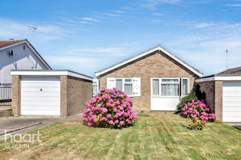 2 bedroom detached bungalow for sale