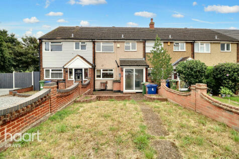 3 bedroom terraced house for sale