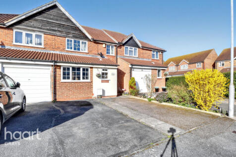 Hove Close, Grays 3 bed terraced house for sale