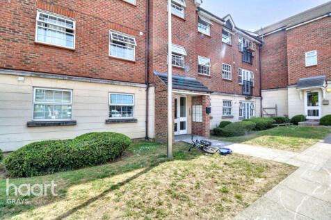 Harper Close, Grays 2 bed flat for sale