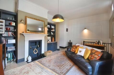 George Street, Louth LN11 9JU 2 bed flat for sale