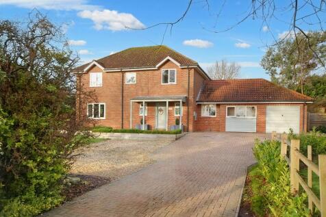 5 bedroom detached house for sale