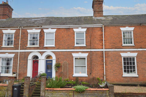 3 bedroom town house for sale