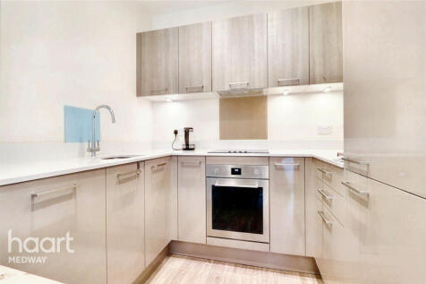 Ocean Drive, Gillingham 1 bed apartment for sale