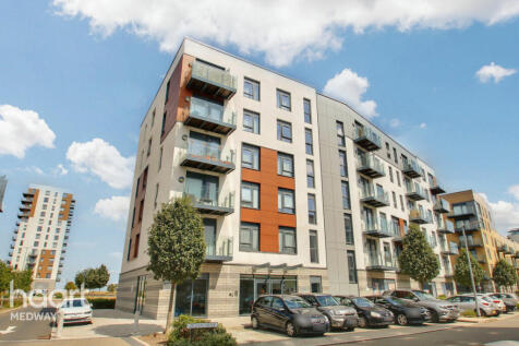 Admiralty court, Ocean Drive, Gillingham 2 bed apartment for sale