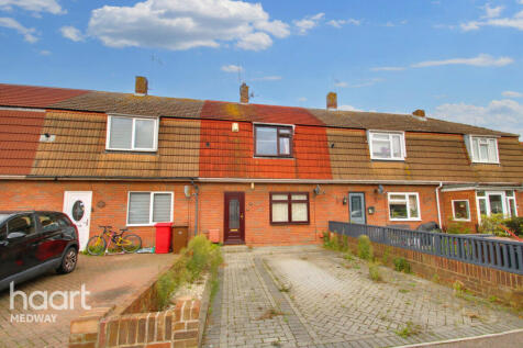 St James Close, Rochester 2 bed terraced house for sale