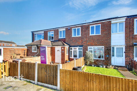 Fry Close, Isle of Grain, Rochester 3 bed terraced house for sale