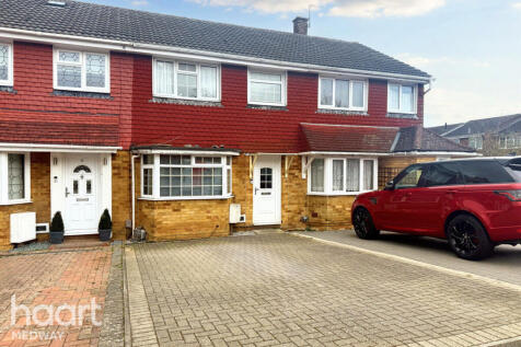 Bangor Road, Rochester 3 bed terraced house for sale
